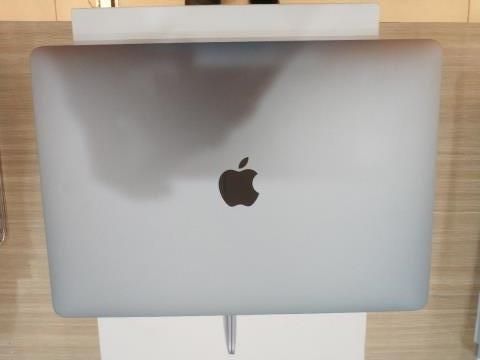 Apple MacBook Air i3 1.1GHz dual-core 10th/8GB/256GB/13.3