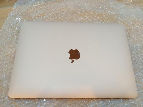 Apple Macbook Air i3 1.1GHz dual-core 10th/8GB/256GB/13.3