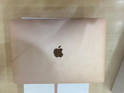 Apple Macbook Air i3 1.1GHz dual-core 10th/8GB/256GB/13.3