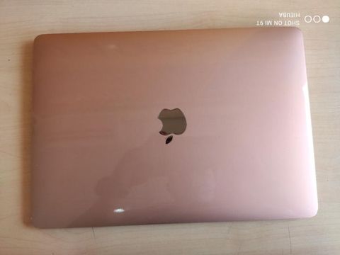 Apple Macbook Air i3 1.1GHz dual-core 10th/8GB/256GB/13.3
