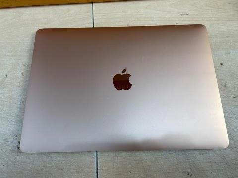Apple Macbook Air i3 1.1GHz dual-core 10th/8GB/256GB/13.3