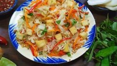  2 cách làm gỏi bắp cải cà rốt chay thanh đạm cho mâm cơm ngày rằm đơn giản 