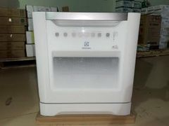  Máy rửa chén mini Electrolux ESF6010BW 