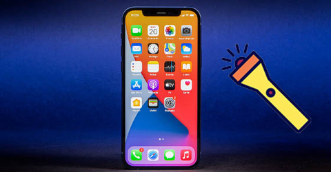 6 cách bật, tắt đèn pin trên iPhone 12 siêu đơn giản, nhanh chóng