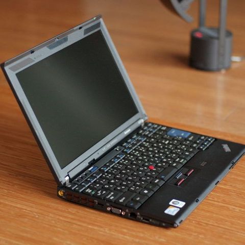 Lenovo Thinkpad X200