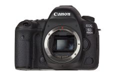  Canon Eos 5D Mark Iv With Canon Log 