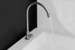  Vòi rửa chén tăng áp inox 304 Eurolife EL-RC07 