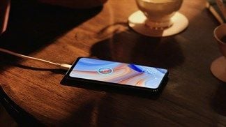 Giám đốc Tiếp thị OPPO đăng hình ảnh nhá hàng bộ đôi F19 Pro và F19 Pro Plus trước thời điểm ra mắt chính thức