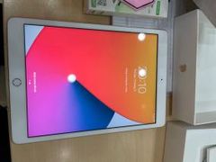 Máy tính bảng iPad 8 Wifi 32GB (2020) 