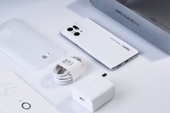  Oppo Find X5 Pro Ra Mắt Tại Việt Nam 32,9 Triệu: Mặt Lưng Gốm, Camera Nâng Cấp Toàn Diện 