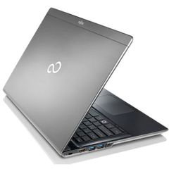  Fujitsu Lifebook A557 