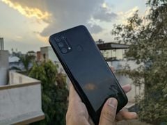  Trên tay Samsung Galaxy M31: Pin ngon 6.000 mAh và camera đa năng 