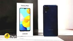  Còn chưa ra mắt nhưng Galaxy M32 đã xuất hiện rõ mồn một trong video đập hộp, tin vui là còn đủ phụ kiện nha 