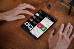  Galaxy Z Fold3 có giá 1.799 USD 