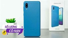  2 mẫu smartphone Samsung giá rẻ nhất nay còn rẻ hơn với hàng đổi trả, chưa đầy 2 triệu đã có phone xịn lướt web cả ngày 