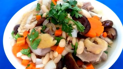 2 cách làm gà nấu đậu trắng mềm ngon đậm đà hấp dẫn dễ làm tại nhà