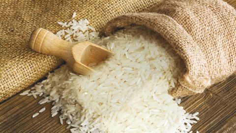 Cách bảo quản gạo để được lâu, không bị mọt, mốc đơn giản