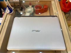  Asus X407UF i7 8550U/4GB/1TB/2GB MX130/14