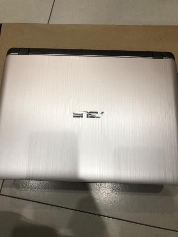 Asus X407UF i7 8550U/4GB/1TB/2GB MX130/14