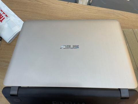 Asus X407UF i7 8550U/4GB/1TB/2GB MX130/14