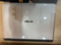  Asus X407UF i7 8550U/4GB/1TB/2GB MX130/14