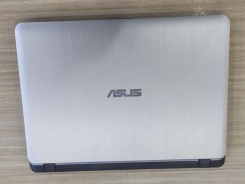 Asus X407UF i7 8550U/4GB/1TB/2GB MX130/14