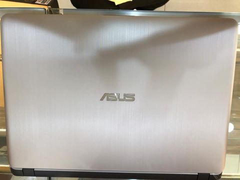 Asus X507UF i7 8550U/4GB/1TB/2GB MX130/15.6