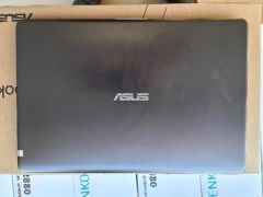  Asus S530UN i5 8250U/4GB/1TB/2GB MX150/15.6