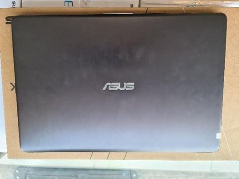 Asus S530UN i5 8250U/4GB/1TB/2GB MX150/15.6