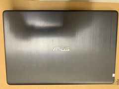  Asus S530UN i5 8250U/4GB/1TB/2GB MX150/15.6