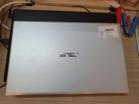 Asus A512FA i3 10110U/8GB/512GB/15.6