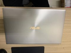  Asus UX533FD i5 8265U/8GB/256GB/2GB GTX1050/15.6