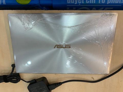 Asus UX533FD i5 8265U/8GB/256GB/2GB GTX1050/15.6