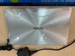  Asus UX533FD i5 8265U/8GB/256GB/2GB GTX1050/15.6