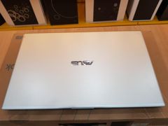  Asus A512FL i5 10210U/8GB/512GB/2GB MX250/15.6