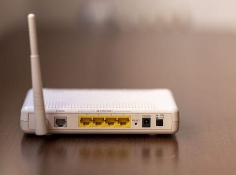 Hàng triệu hộ gia đình gặp rủi ro từ các Router lỗi thời