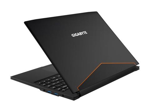 Gigabyte Sabre 17