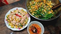  2 cách làm gỏi tép bông điên điển lạ miệng, đậm đà hương vị miền Tây 