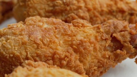 2 cách làm gà rán vị như gà KFC giòn tan cực dễ ngay tại nhà