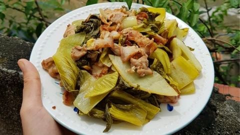 Cách làm dưa cải chua (dưa chua) xào thịt ba chỉ siêu ngon cho bữa cơm
