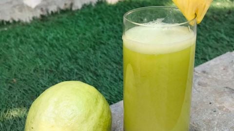 Cách làm nước ép ổi dứa thơm ngon, ngọt mát bằng máy ép ngay tại nhà