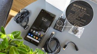 Lộ bằng chứng Sony Xperia 5 II sẽ được trang bị củ sạc nhanh 18W theo hộp đựng, Sony fan đã cảm thấy hào hứng chưa?