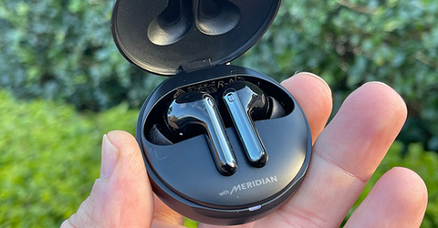 Tai nghe Bluetooth LG TONE-FP8 có tốt không? Có nên mua không?