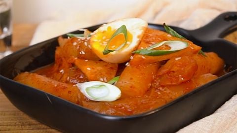 2 cách làm Tokbokki bằng bánh tráng ăn ngon lạ miệng cực dễ làm