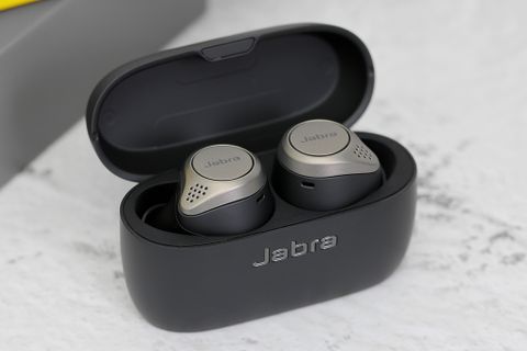 Tai nghe Bluetooth TWS Jabra Elite 75t Đen Titanium