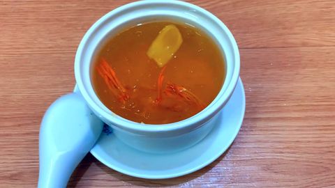 Cách làm tổ yến chưng đông trùng hạ thảo ngon ngọt bồi bổ sức khỏe cả nhà
