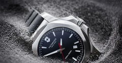  So sánh đồng hồ Titanium và đồng hồ thép không gỉ: Loại nào tốt hơn? 
