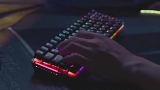 ASUS ra mắt bàn phím không dây mini 68 phím, nhiều tính năng ấn tượng, thời lượng pin lên đến 400 giờ