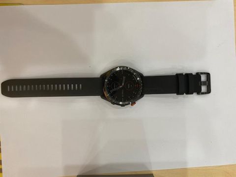 Vòng đeo tay theo dõi sức khỏe Garmin Approach S62 010-02200-50 dây Silicone Đen