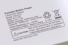  Pin sạc dự phòng 10000mAh AVA TS-D151 Trắng 